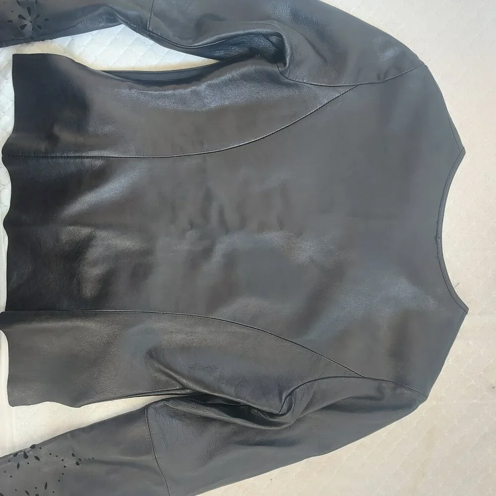 Danier leather two piece skirt suit - Picture 8 of 10